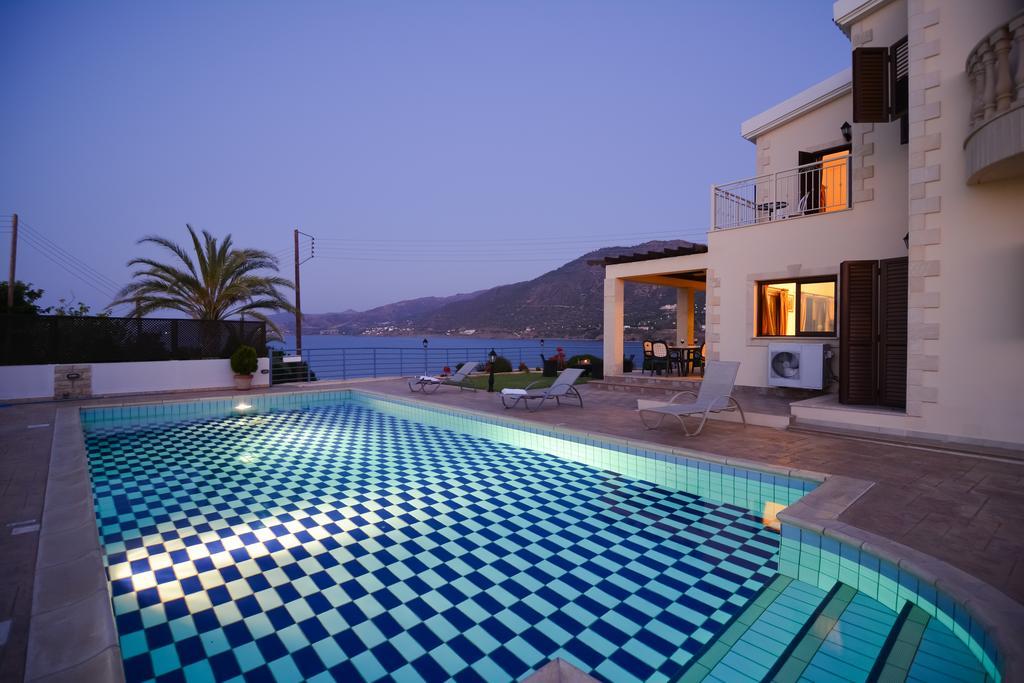 Kalli Villa Pomos Rum bild