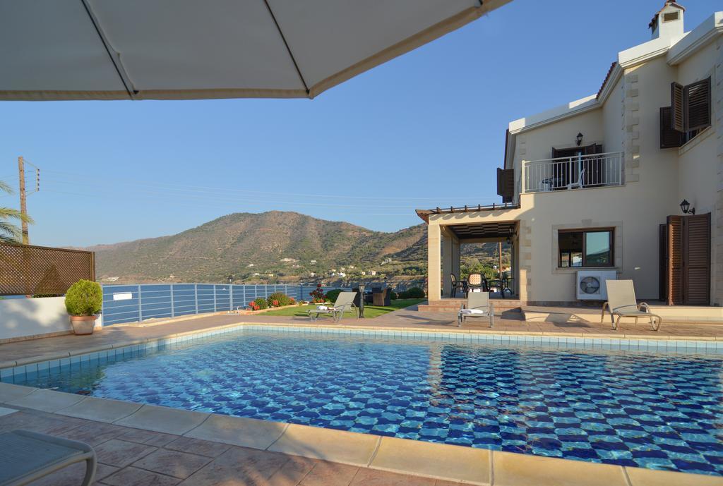 Kalli Villa Pomos Rum bild