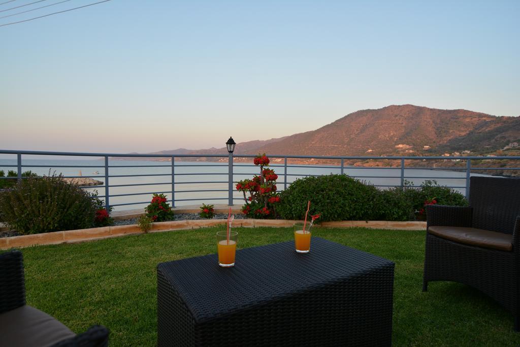 Kalli Villa Pomos Exteriör bild